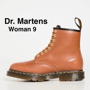 Dr. Martens SERENA FAUX FUR-LINED unisex LEATHER BOOTS & box Tan Like new ⭐️⭐️⭐️